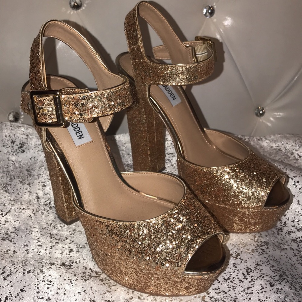 Steve Madden Jillyy Two-Piece Platform